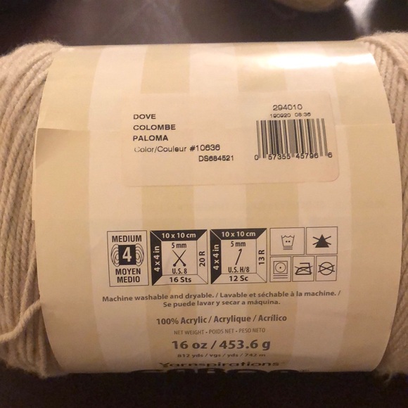 One Skein of Yarnspirations CARON ONE POUND SOLIDS YARN. DOVE/PALOMA color. NWT - Picture 2 of 4